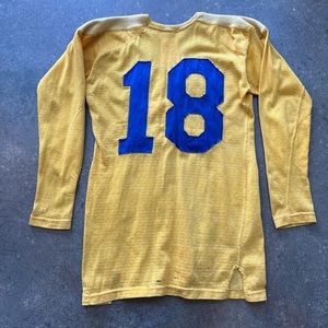 Vintage 1930s 40s yellow Rawlings jersey athletic style long sleeve shirt